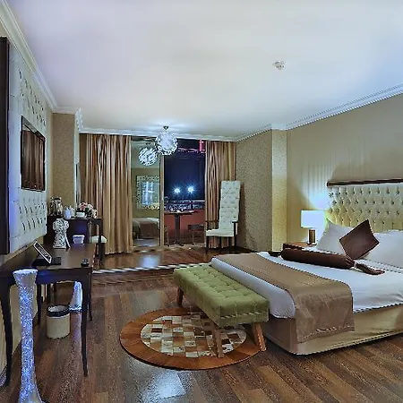 Hotell Crowne Plaza - Ortakoy Bosphorus By Ihg Istanbul