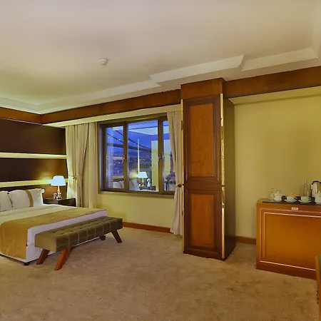 Crowne Plaza - Ortakoy Bosphorus By Ihg 5* Istambul