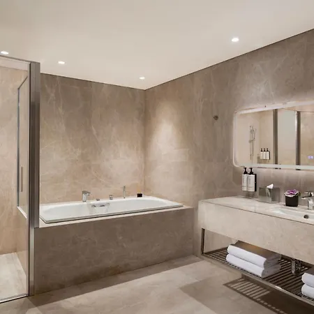 Hotel Crowne Plaza - Ortakoy Bosphorus By Ihg Istambul