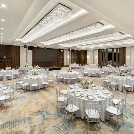 Hotel Crowne Plaza - Ortakoy Bosphorus By Ihg 5*