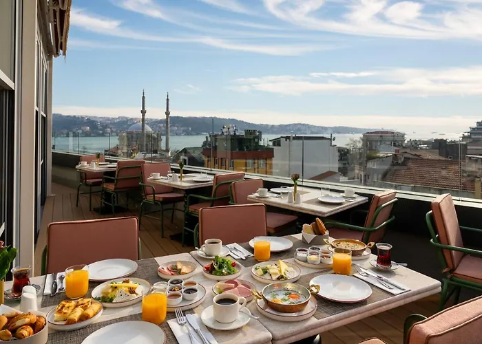 Hotel Crowne Plaza - Ortakoy Bosphorus By Ihg 5*