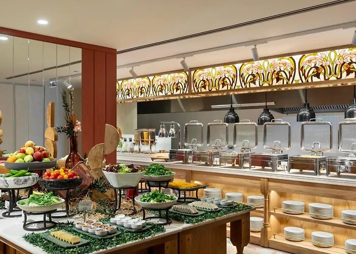 Отель Crowne Plaza - Ortakoy Bosphorus By Ihg