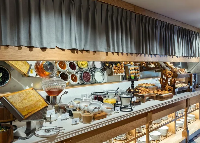 Hotel Crowne Plaza - Ortakoy Bosphorus By Ihg 5*