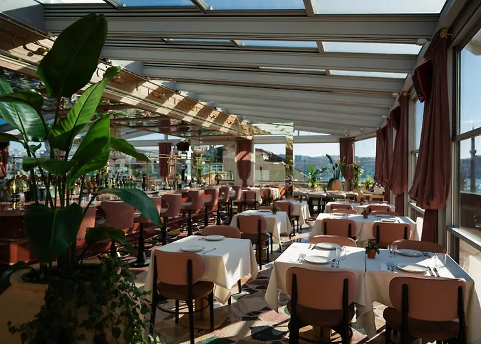 Crowne Plaza - Ortakoy Bosphorus By Ihg Hotel