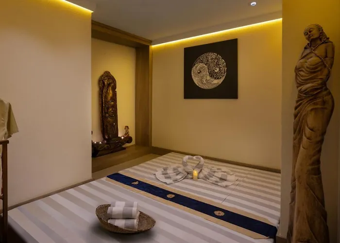 Crowne Plaza - Ortakoy Bosphorus By Ihg Отель Стамбул