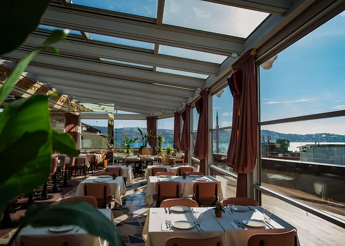 Crowne Plaza - Ortakoy Bosphorus By Ihg Istambul