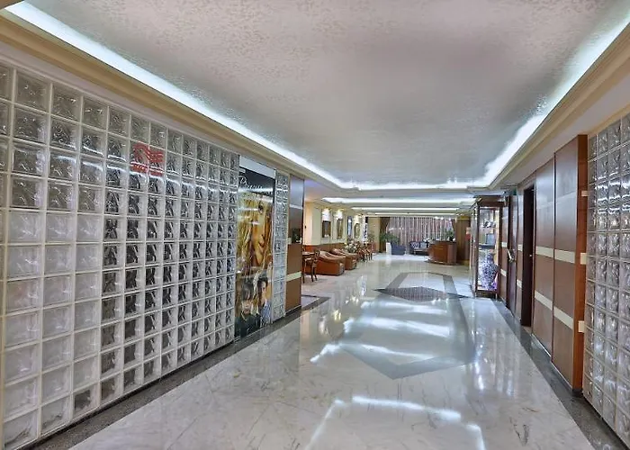 Hotel Crowne Plaza - Ortakoy Bosphorus By Ihg Istambul