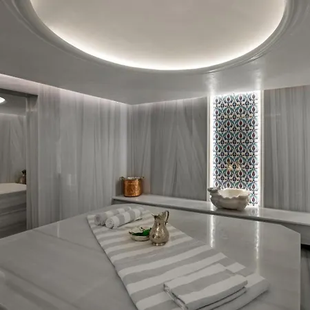 Crowne Plaza - Ortakoy Bosphorus By Ihg Hotel 5*