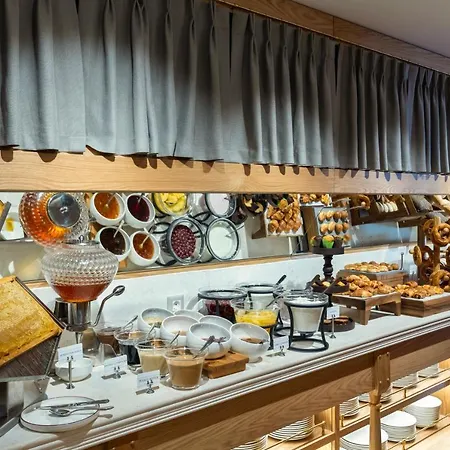 Hotel Crowne Plaza - Ortakoy Bosphorus By Ihg 5*